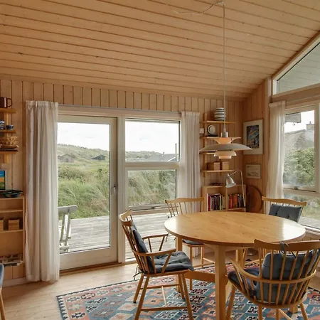 Semesterbostad Eunike - 220m From The Sea By Interhome